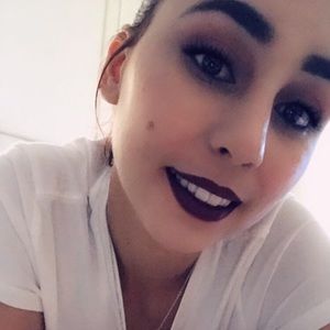 Meet your Posher, Keila